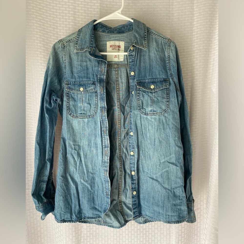 Long sleeve button down shirt